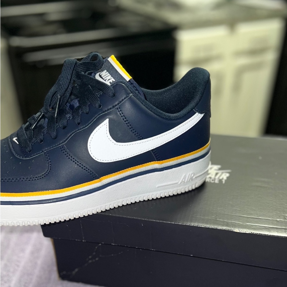 Nike shoes